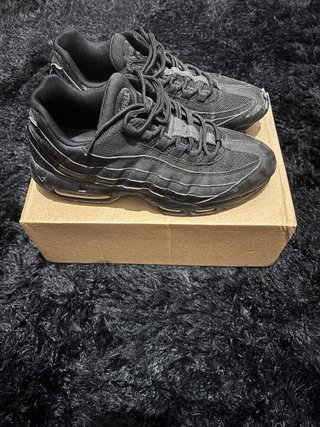 Nike Air Max 95 Triple Black Talla 42.