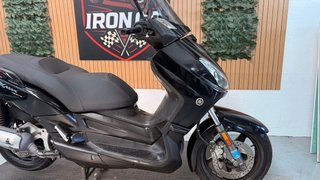 Yamaha Xmax 125