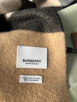 Bufanda Burberry 100% Cachemira Beige/Marrón