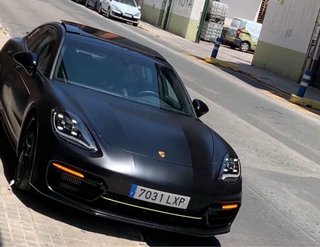 Porsche Panamera 2022