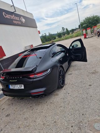 Porsche Panamera 2022