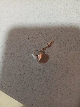 Charm Pandora Corazón con Llave