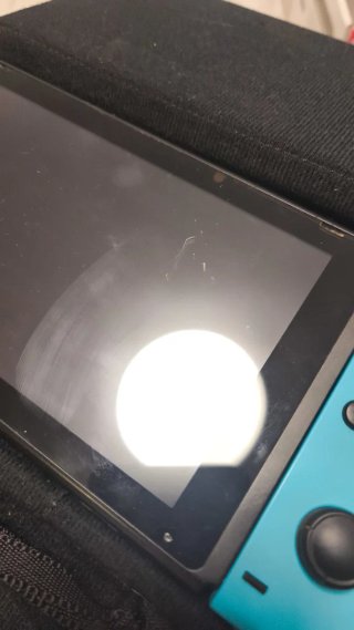 Nintendo Switch + FIFA 22 + Accessori