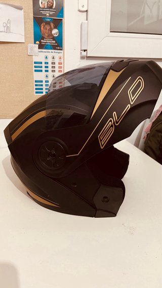 Casco de moto integral BLD negro y dorado talla M