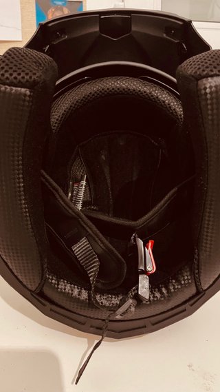 Casco de moto integral BLD negro y dorado talla M