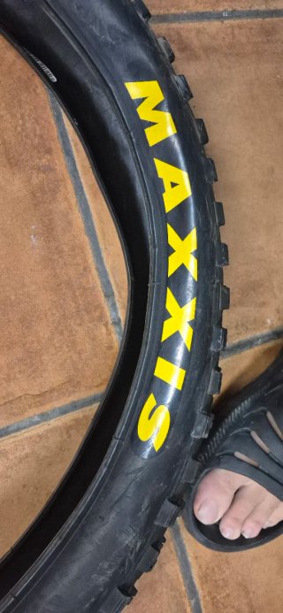 Rueda Maxxis 26x4.00 Bici Montaña