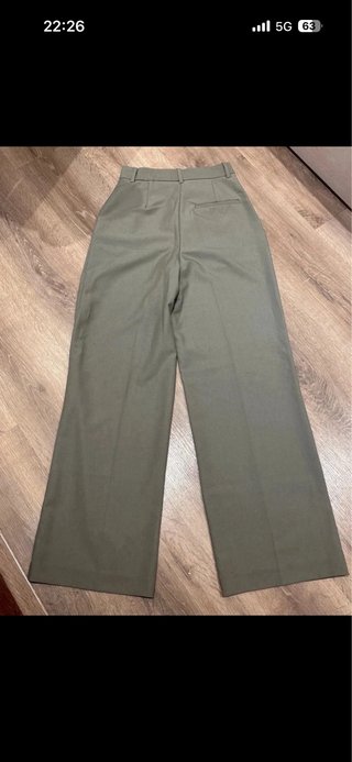 Pantalón de traje Zara caqui