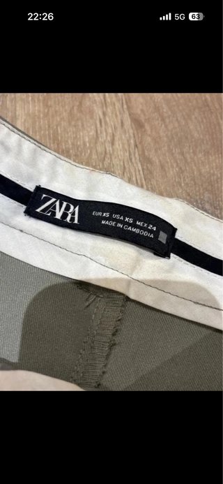 Pantalón de traje Zara caqui
