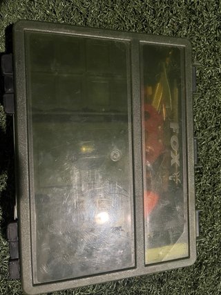 Bolsos y caja de pesca Fox
