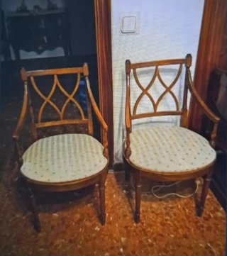 Juego de 2 Sillas de Madera