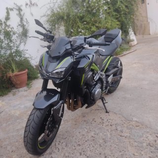 Kawasaki Z900 para A2  Naked Negra y Verde