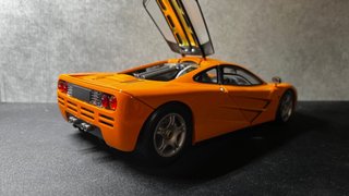 Maqueta 1:18 del McLaren F1 road car