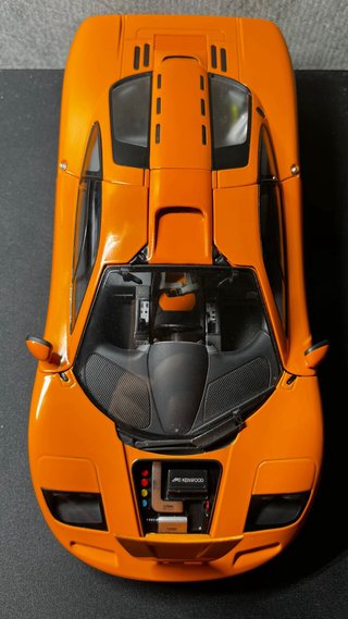 Maqueta 1:18 del McLaren F1 road car