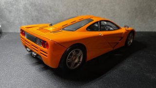 Maqueta 1:18 del McLaren F1 road car