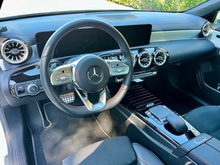 Mercedes-Benz Clase CLA 180 año 2022