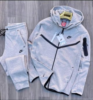 Chándal Nike Tech Fleece Gris