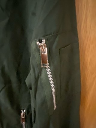 Chaqueta bomber verde ligera