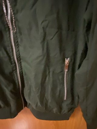 Chaqueta bomber verde ligera