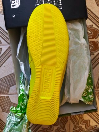 Botas Fútbol Sala Munich Amarillas TALLA 42