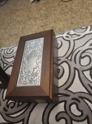 Joyero y Reloj de Sobremesa