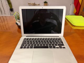 MacBook Air 13 (2017)