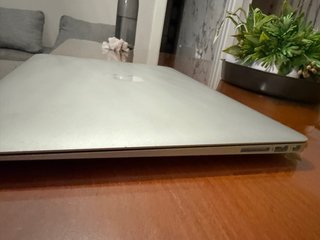 MacBook Air 13 (2017)