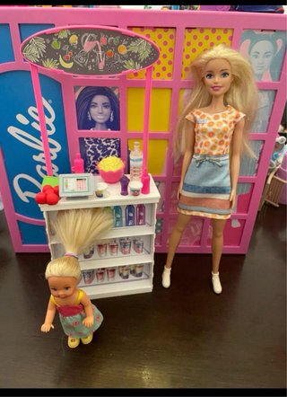 Set Barbie Chiosco con Bambole