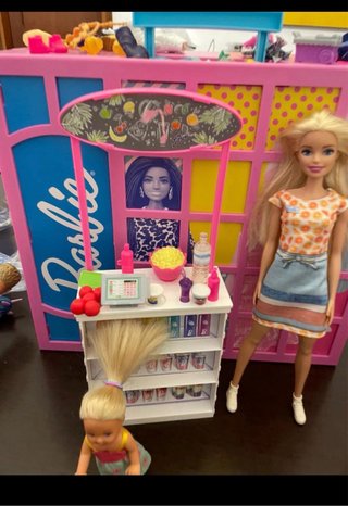 Set Barbie Chiosco con Bambole