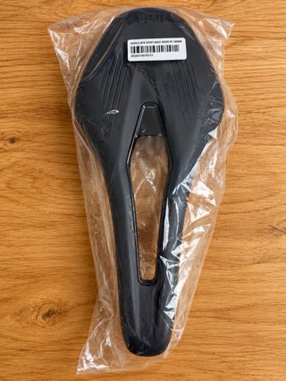 Sillín Fizik Vento Argo R5 140mm- NUEVO A ESTRENAR