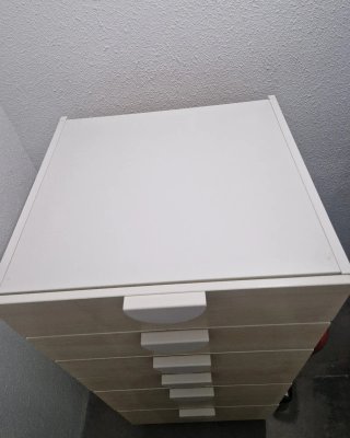 Cómoda Ikea de 6 cajones, grande, muy buen estado