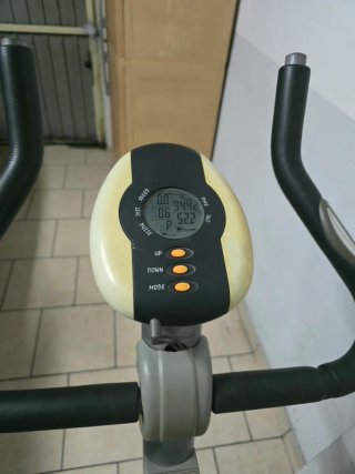 Bicicleta Estática Compacta
