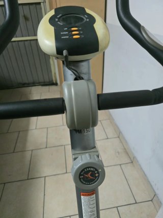 Bicicleta Estática Compacta