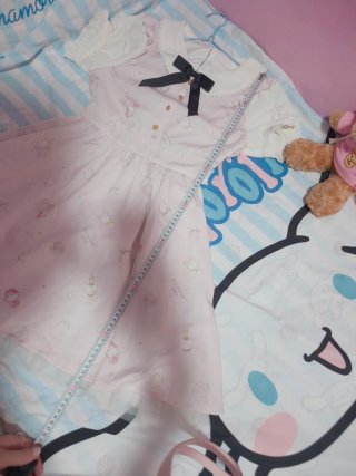 Vestido Liz Lisa Estampado Rosas y Perfumes