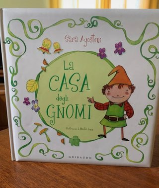 Libro " La Casa degli Gnomi"