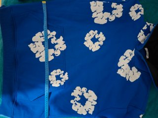 Sudadera Denim Tears Azul con Estampado Blanco