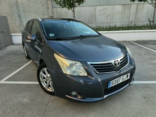 Toyota Avensis 2010