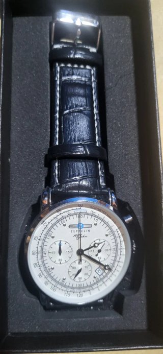 Reloj Zeppelin Cronógrafo Esfera Blanca