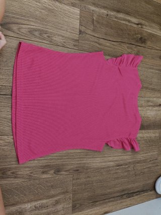 Blusa rosa con volantes