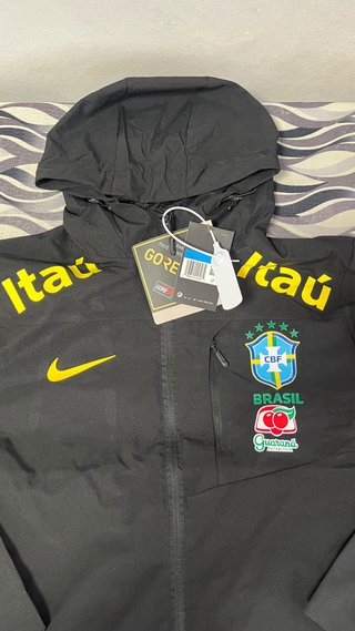 Chaqueta Cortavientos Nike Brasil Itaú