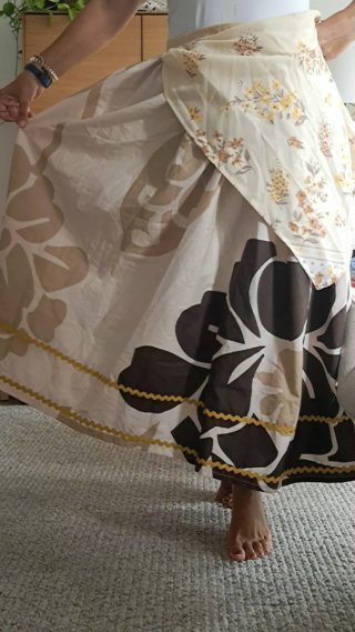 Falda 90cm y delantal aldeana,huertana,casera