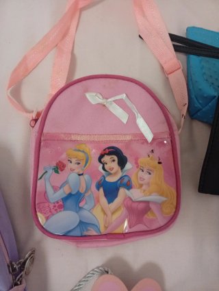 Lote de 6 bolsos y mochilas para niña