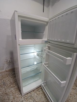 Nevera Liebherr Blanca