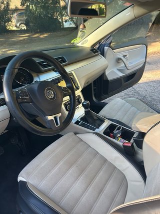 Volkswagen Passat CC 2011