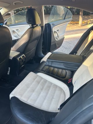 Volkswagen Passat CC 2011