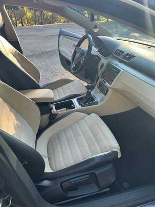 Volkswagen Passat CC 2011
