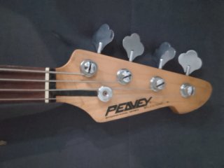 Bajo Peavey Milestone