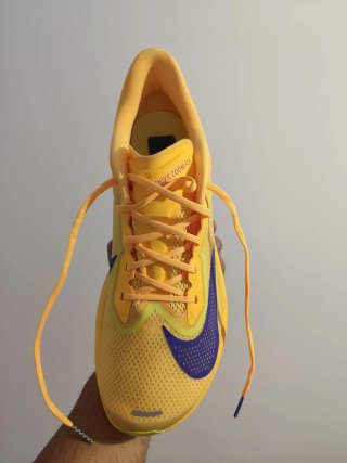 T45,5 Nike Zoom Fly 6  Naranjas