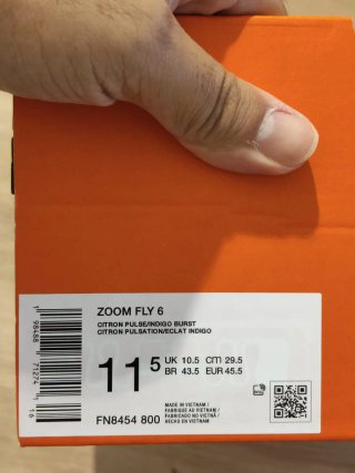 T45,5 Nike Zoom Fly 6  Naranjas