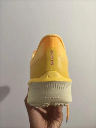 T46 Nike Zoom Fly 6 Naranjas