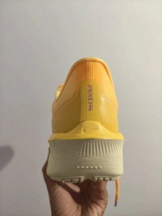 T47 Nike Zoom Fly 6 Naranja/Amarillo